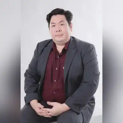 邬茜梧
